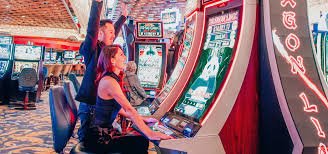 game 08 Hamari Slots lobby mein kya milta hai